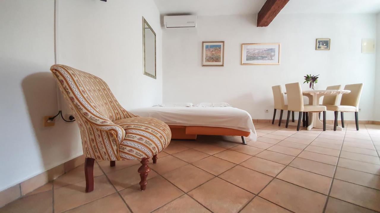 Apartments Obala 볼 외부 사진