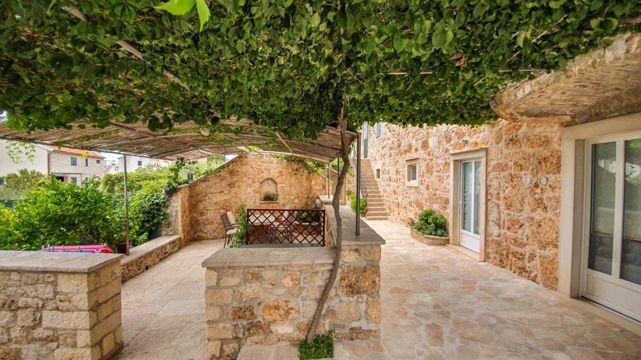 Apartments Obala 볼 외부 사진