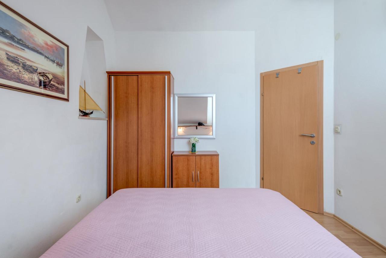 Apartments Obala 볼 외부 사진