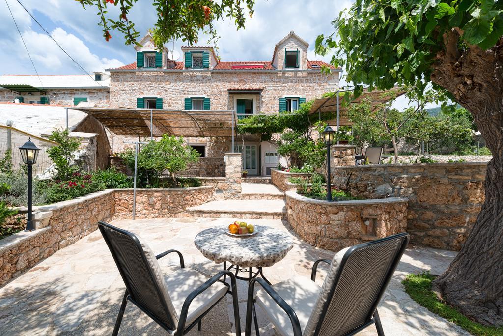 Apartments Obala 볼 외부 사진