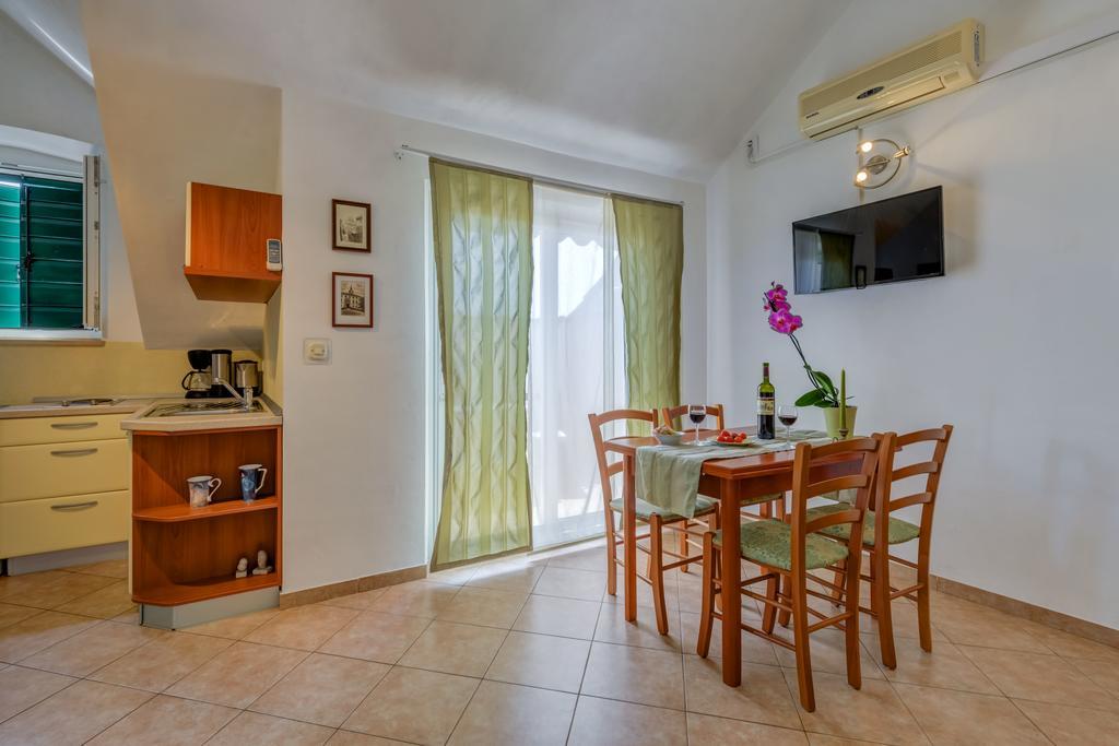 Apartments Obala 볼 외부 사진