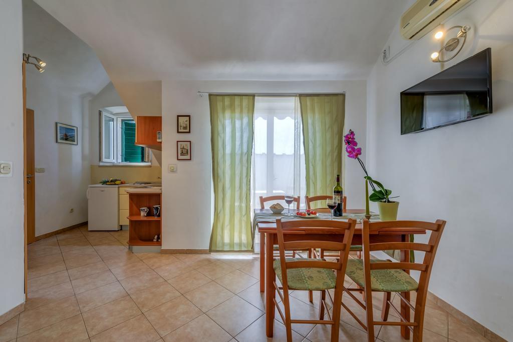 Apartments Obala 볼 외부 사진