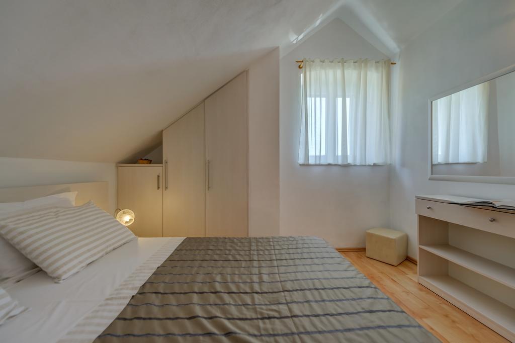 Apartments Obala 볼 외부 사진