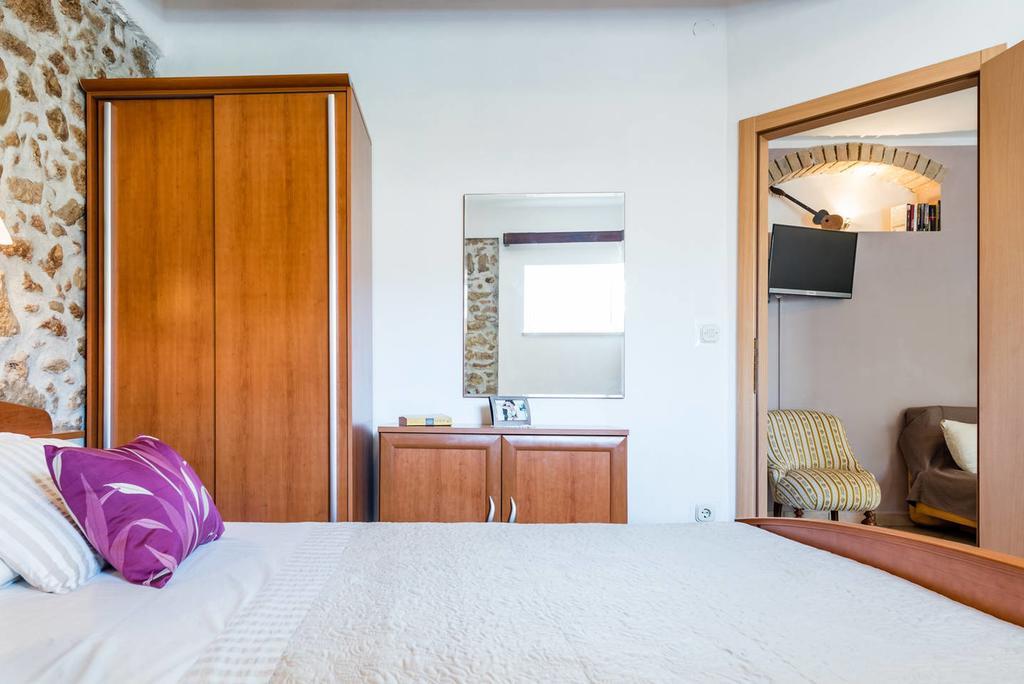 Apartments Obala 볼 외부 사진